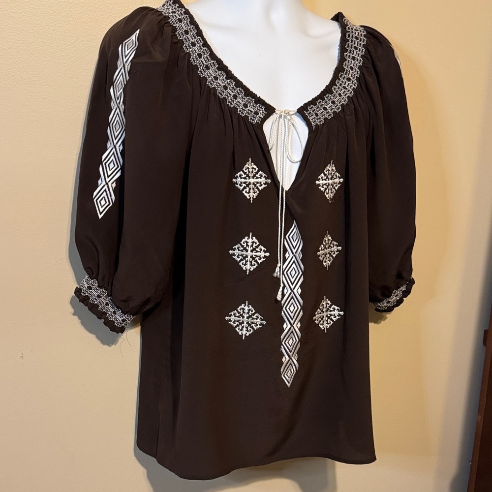 Karen Kane Brown Blouse with White Embroidery - Picture 2 of 10